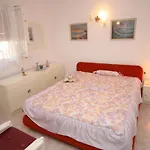 Apartment By The Sea Grebastica, Sibenik - 6437 Brodarica (Sibenik-Knin)