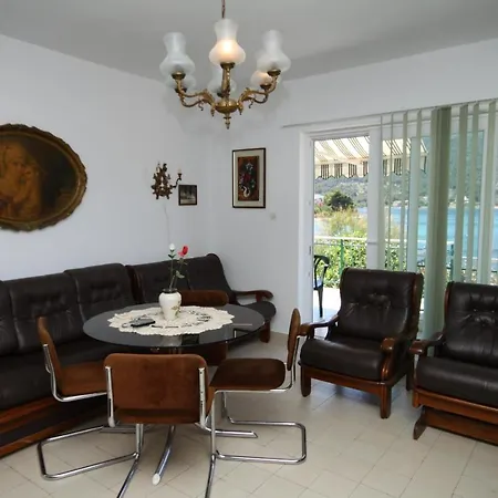 By The Sea Grebastica, Sibenik - 6437 * Brodarica