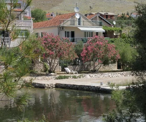 By The Sea Grebastica, Sibenik - 6437 Brodarica (Sibenik-Knin)